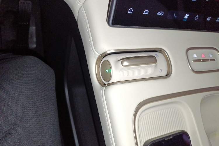 Used Nio ES6 2024 75 kWh