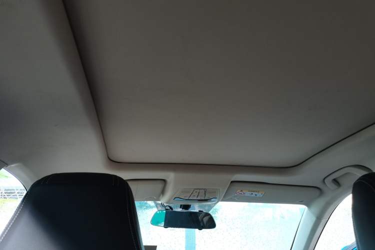 Used Bestune T77 2019 230 TID Automatic Luxury Version China VI Emission Standard Headliner