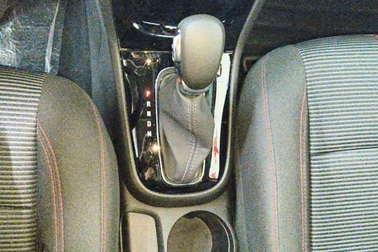 Used Buick Encore 2018 18T Automatic Two-Wheel Drive Urban Leading Model Gear Lever