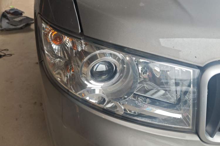 Used Jinbei New Hiace X30L 2021 1.5L Wealth Edition Bus Non-Air-Conditioned China VI Standard SWC15M Right Front Headlight