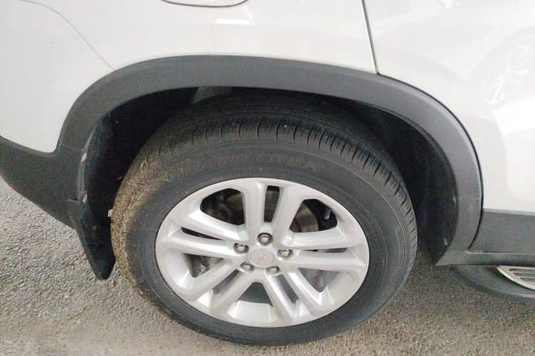 Used Chevrolet Trax 2016 1.4T Automatic Two-Wheel Drive Comfort Version with Sunroof Exterior 5