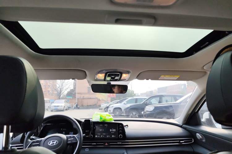 Used Hyundai Elantra 2023 1.5L CVT GLX Elite Edition
