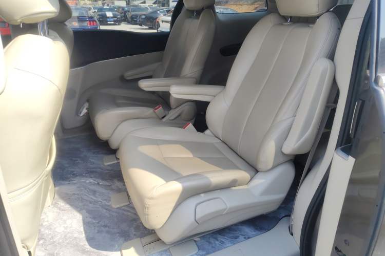 Used Buick GL8 2023 Land Executive Class Smart Enjoyment Model
