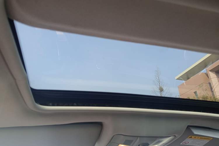 Used Roewe e550 2014 Flagship Edition
