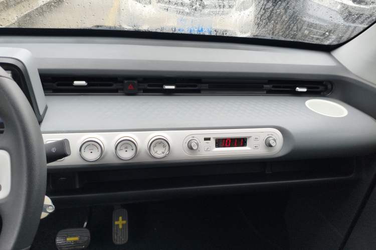 Used Wuling Hongguang MINIEV 2022 GAMEBOY 200km Gaming Edition with Lithium Iron Phosphate Audio And AC Panel