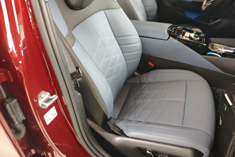 Used BMW 5 Series 2024 530Li Luxury Edition M Sport Package
