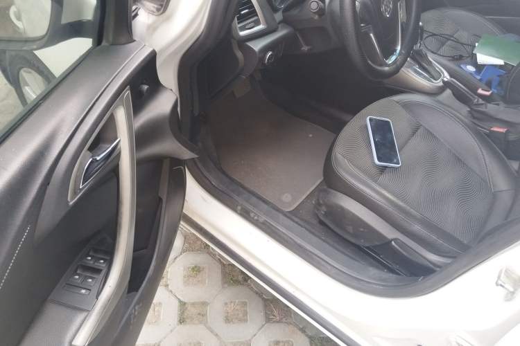 Used Buick GT 2014 XT 1.6L Automatic Fashion Edition
