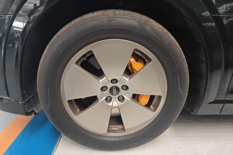 Used Audi e-tron 2021 50 quattro Luxury Edition
