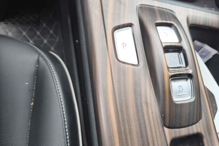 Used Hyundai Custo 2021 270TGDi Prestige LUX Gear Lever