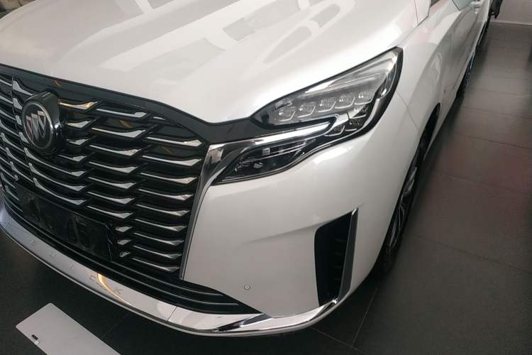 Used Buick GL8 2023 ES Lu Zun Deluxe Model
