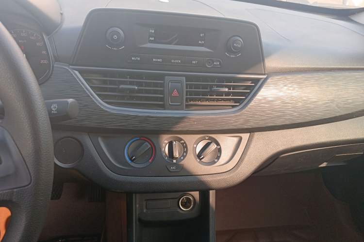 Used Baojun 310W 2017 1.2L Manual Value Edition China V