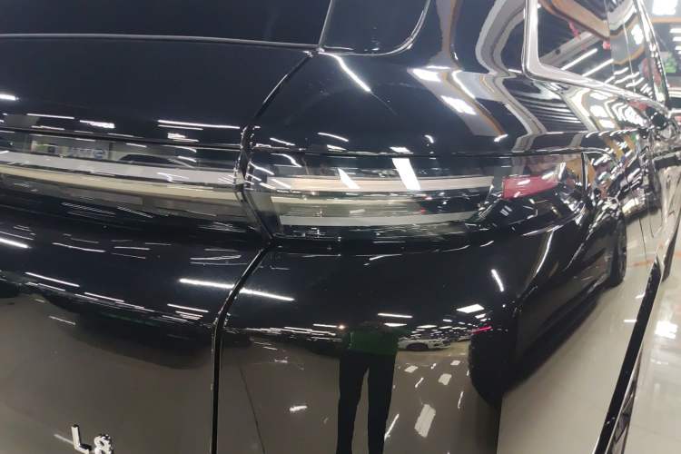 Used Li Auto L8 2024 Max Exterior 3