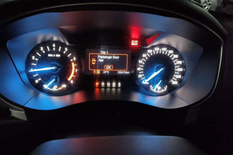 Used Ford Mondeo 2013 1.5L GTDi180 Fashion Edition Odometer Close Up