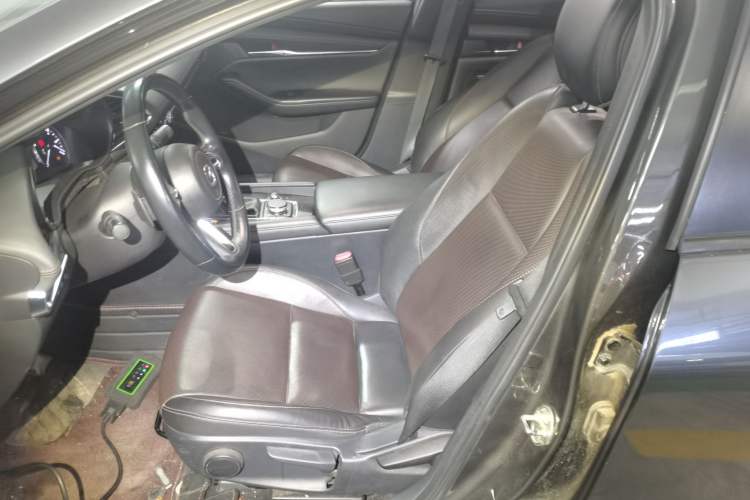 Used Mazda 3 Axela 2021 2.0L Automatic Zhiya Edition
