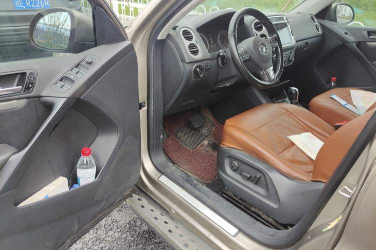 Used Volkswagen Tiguan 2013 1.8 TSI Automatic Two-Wheel Drive Comfort Edition Driver Seat