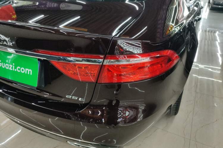 Used Jaguar XFL 2019 XFL 2.0T 250 PS Two-Wheel-Drive Luxury Edition