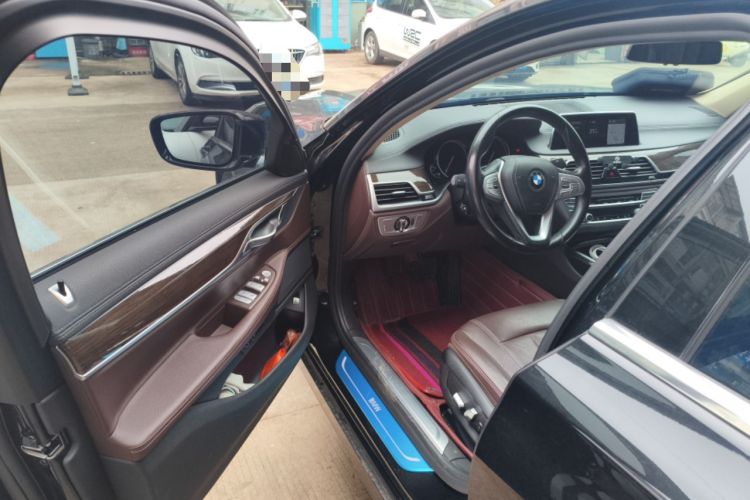 Used BMW 7 Series 2018 730Li Leading Model Excellence Package
