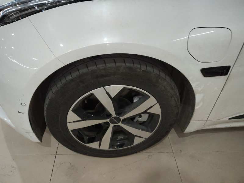 Used Zeekr 001 2023 WE Edition 86 kWh — 22