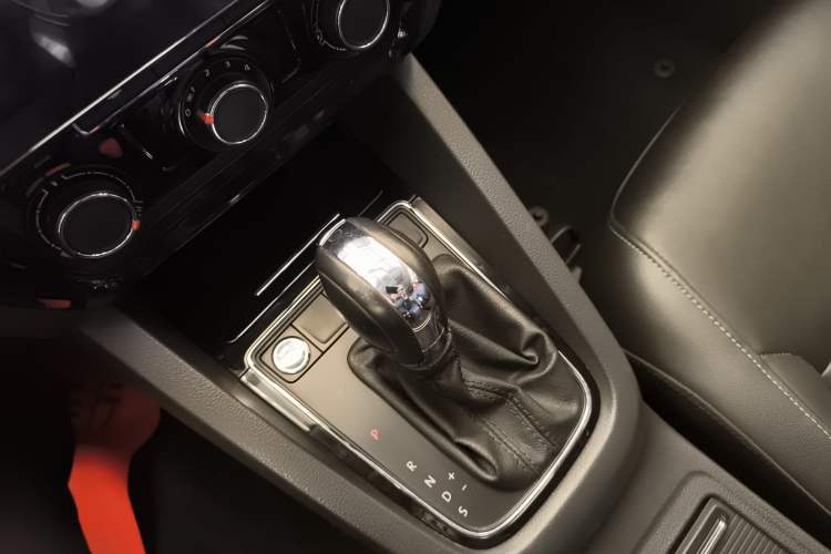 Used Volkswagen Sagitar 2017 1.6L Automatic Comfort Model
