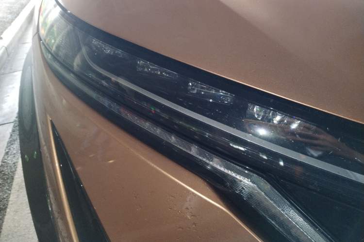 Used Nissan ARIYA 2022 Two-Wheel Drive Long-Range Version Right Front Headlight