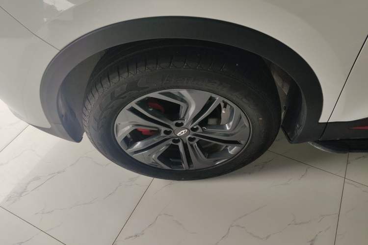 Used Chery Tiggo 7 2023 Supercharged Edition 1.5T CVT Super Warrior Left Front Wheel Hub