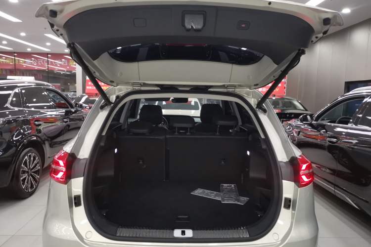 Used Hongqi HS5 2022 Revised Version 2.0T Smart Connect Flagship Edition