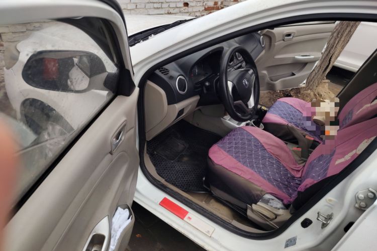 Used Changan Alsvin V3 2012 1.3L Manual Luxury Version China IV Standard