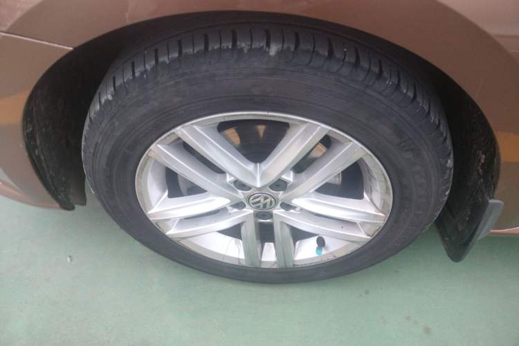 Used Volkswagen Gran Lavida 2015 230TSI DSG Comfort Edition
