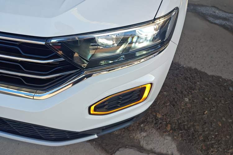 Used Volkswagen T-ROC 2020 280TSI DSG Two-Wheel Drive Comfort Version Left Front Headlight