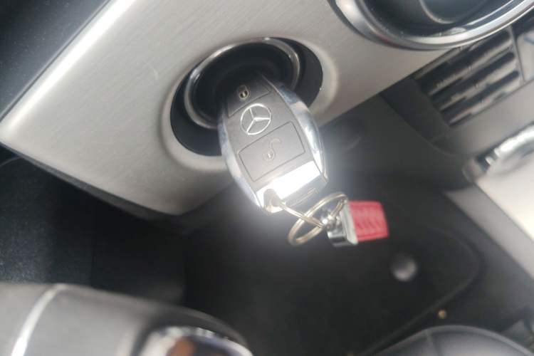 Used Mercedes-Benz GLK-Class 2014 GLK 260 4MATIC Dynamic Model
