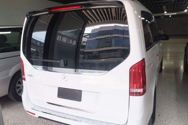Used Mercedes-Benz V-Class 2018 V 260 AMG Sport Edition China V Emission Standard

