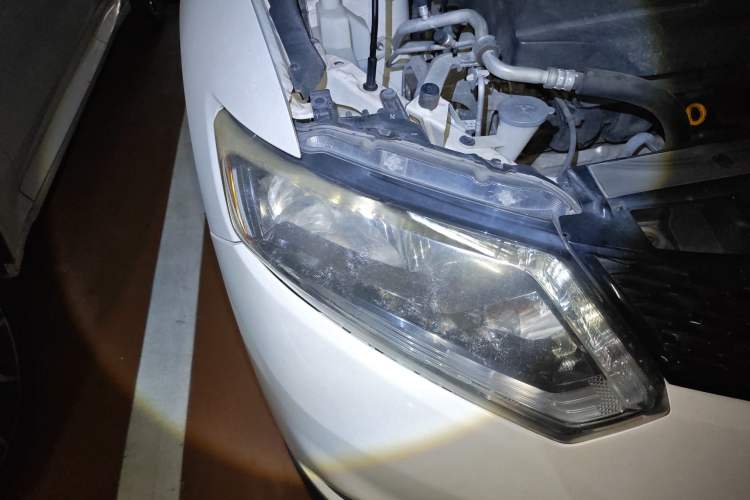 Used Nissan X-Trail 2015 2.0L CVT Comfort MAX Edition 2WD