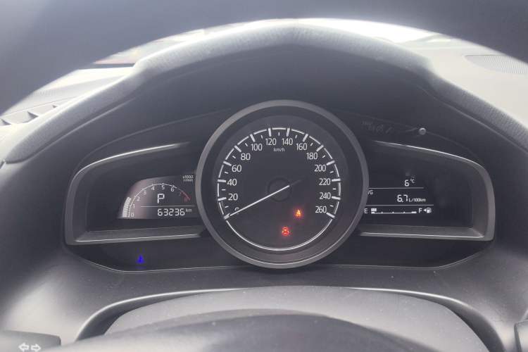 Used Mazda 3 Axela 2019 Cloud-Controlled Sedan 1.5L Automatic Luxury Model China VI Standard Instrument Cluster