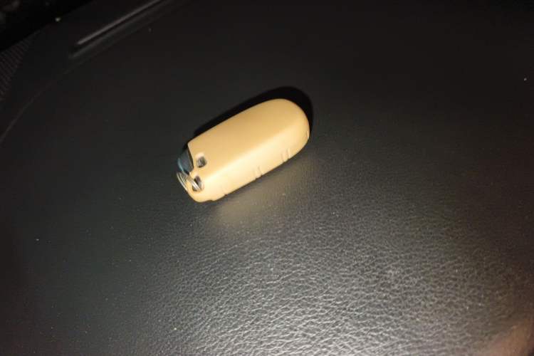 Used Jeep Renegade 2018 Connected Large Screen Version 180T Automatic Smart Version Vehicle Key