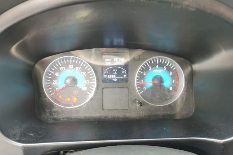 Used Jinbei Gold Hiace 2024 1.5L Passenger Vehicle Engineering Lion 9 Seats