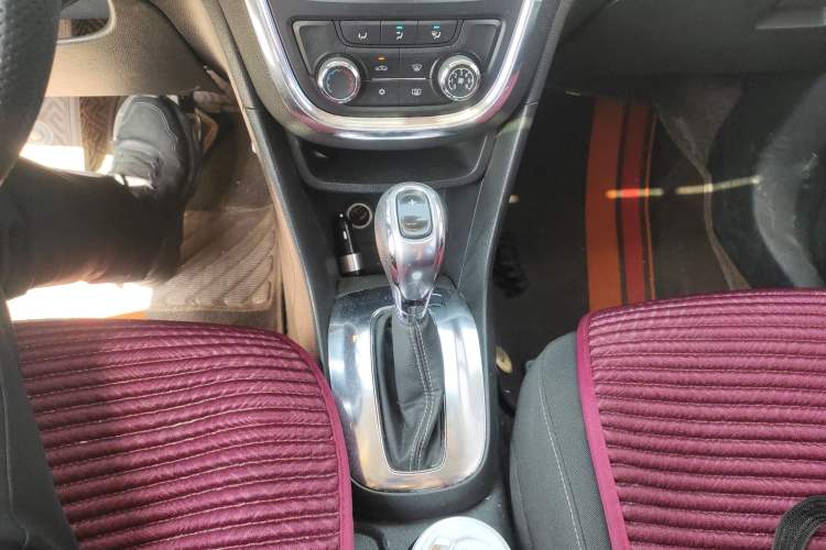 Used Buick Encore 2013 1.4T Automatic Two-Wheel Drive Elite Model Gear Lever