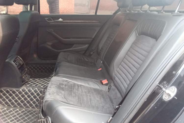 Used Volkswagen Magotan 2017 330TSI DSG Luxury Model Left Rear Seat