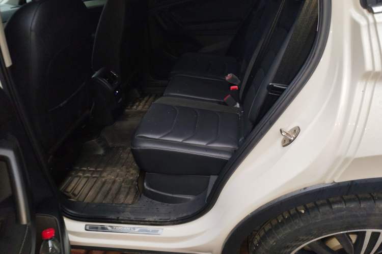 Used Volkswagen Tiguan L 2021 330TSI Automatic Two-Wheel Drive Smart Edition