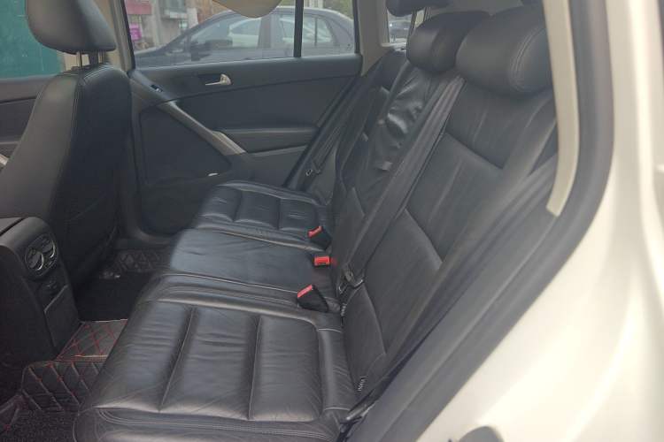 Used Volkswagen Tiguan 2012 1.8TSI Automatic All-Wheel Drive Elite Edition Left Rear Seat