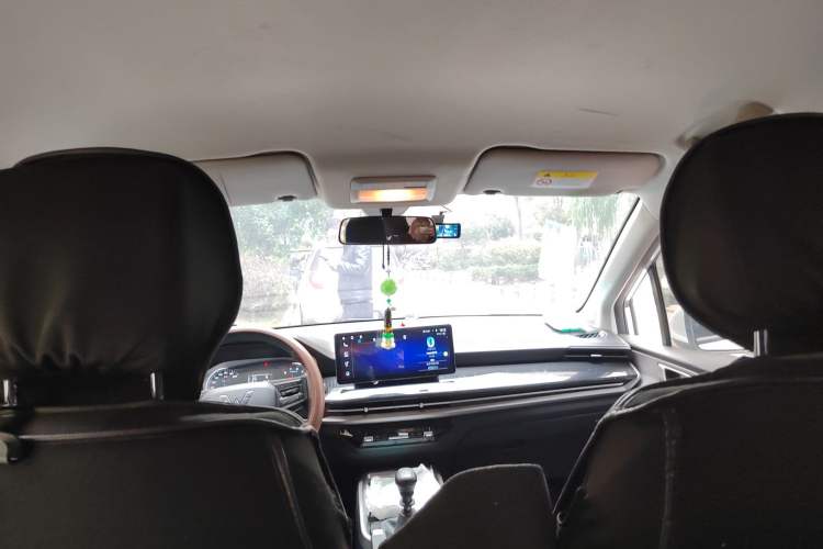 Used Wuling Jiachen 2022 1.5L Manual Enjoyment Elite Model