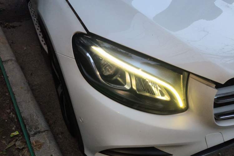 Used Mercedes-Benz GLC 2018 GLC 260 4MATIC Luxury Model