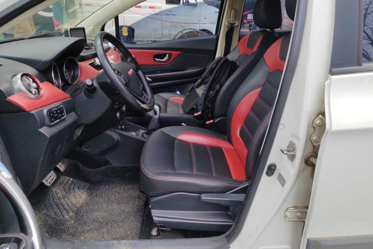 Used Haval H1 2015 1.5L AMT Urban Model
