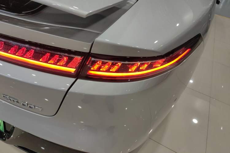 Used Dongfeng eπ eπ007 2025 Model Pure-Electric 565 All-Wheel-Drive Max Leading Edition