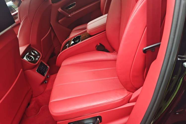 Used Bentley Bentayga 
