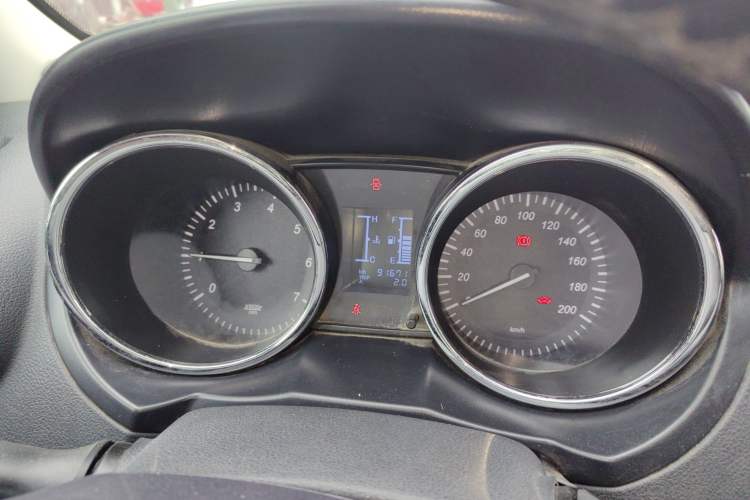 Used HYOSOW S3 2014 1.5L Luxury Version China IV Emission Standard
