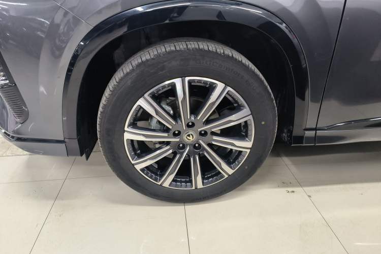 Used CHANGAN CS75 PLUS 2024 3rd Generation Champion Edition 1.5T Intelligent Drive Dynamic Model