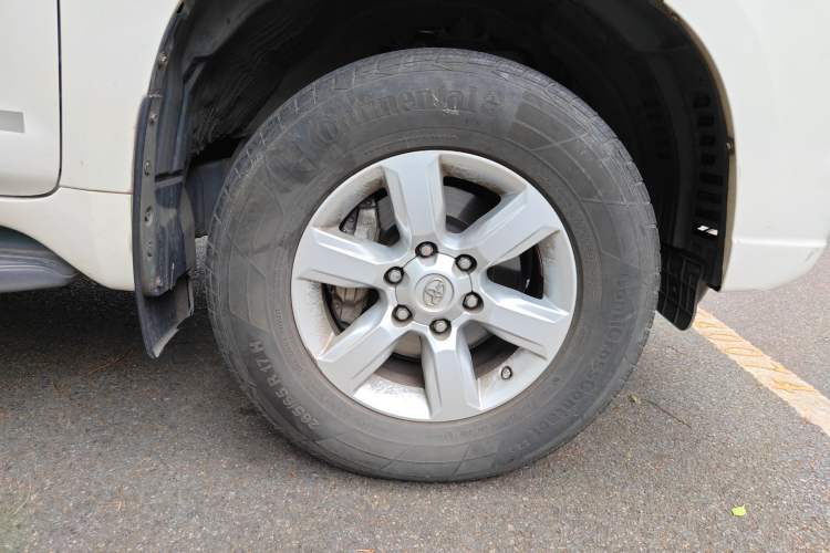 Used Toyota Prado 2016 2.7L Automatic Standard Edition Right Front Wheel Hub