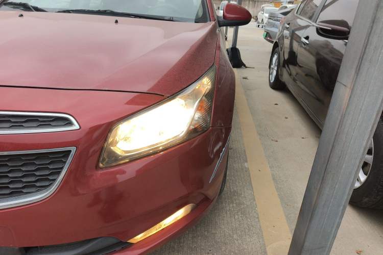 Used Chevrolet Cruze 2015 1.5L Classic SE AT Left Front Headlight