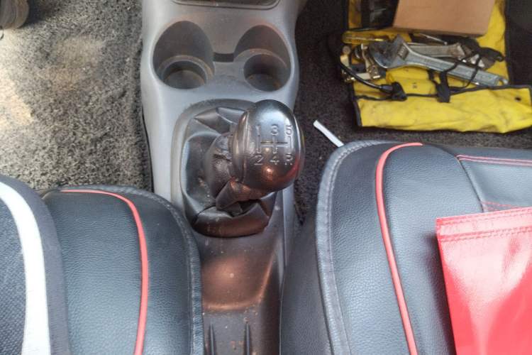 Used Baojun Lechi 2010 1.0L P-TEC Manual Active Model