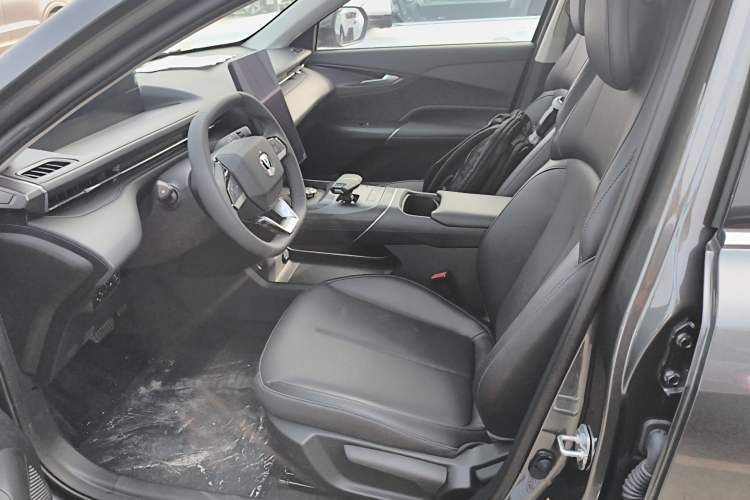 Used CHANGAN Eado 2025 Blue Whale 1.5T 500Bar Prestige Model
